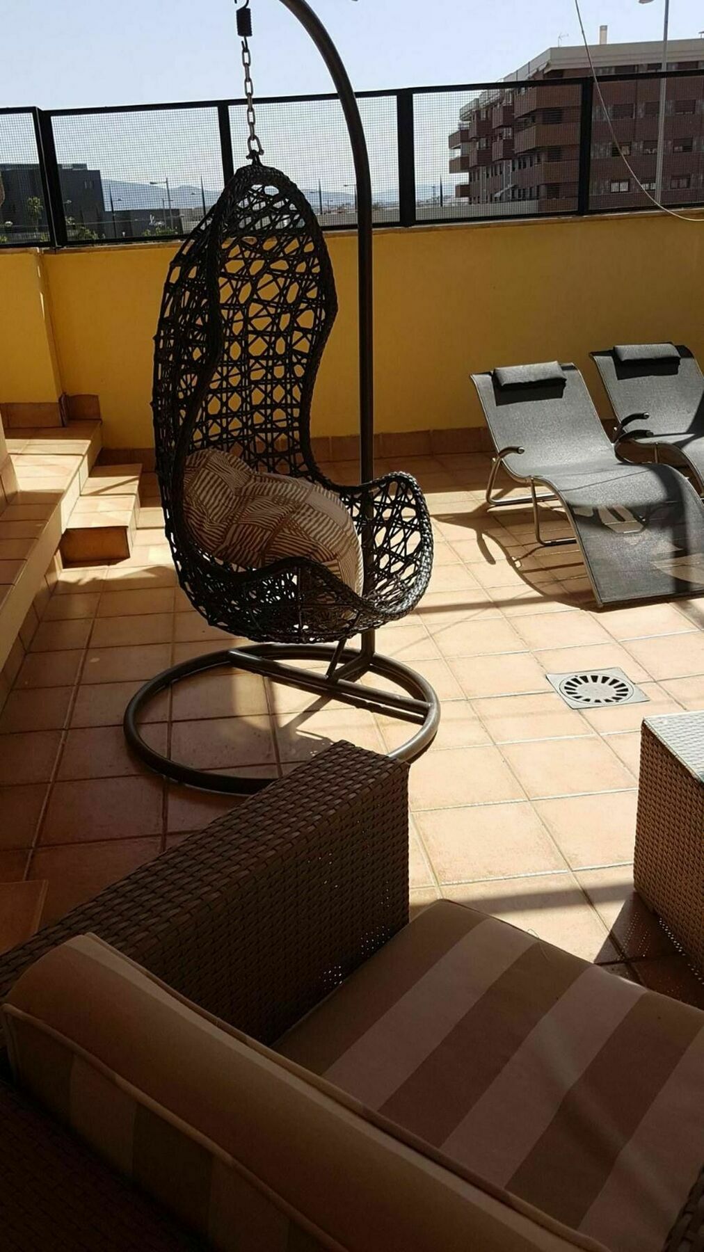 With 4 Bedrooms In Granada, With Wonderful View, Furnis Apartment Granada